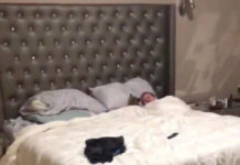 Dad Hears Strange Noises In The Bedroom – Walks In On Cutest Scene Ever